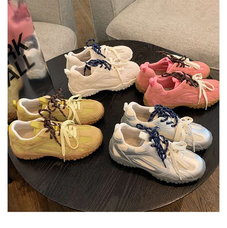 30代ファッション アーバンストリートスニーカー