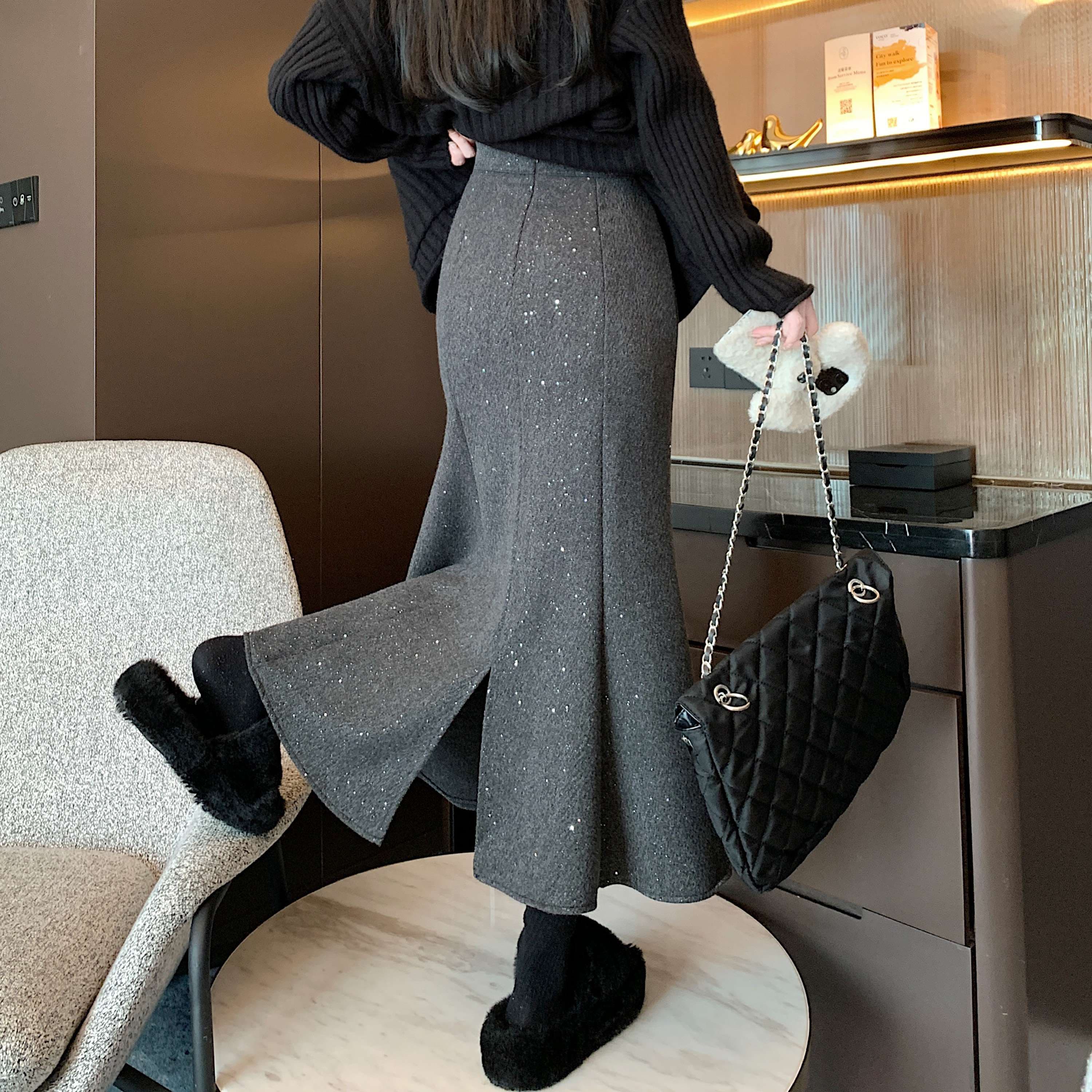 30代ファッション キラキラマーメイドスカート