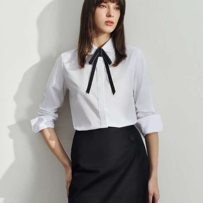 30代ファッション リボン付きフォーマルブラウス