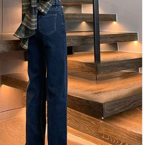 30代ファッション ハイウエストストレートデニムパンツ