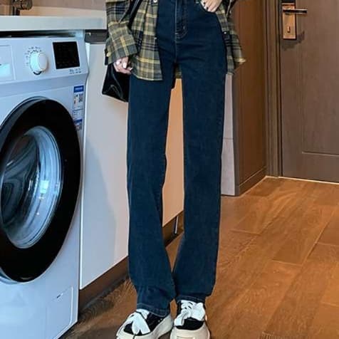 30代ファッション ハイウエストストレートデニムパンツ