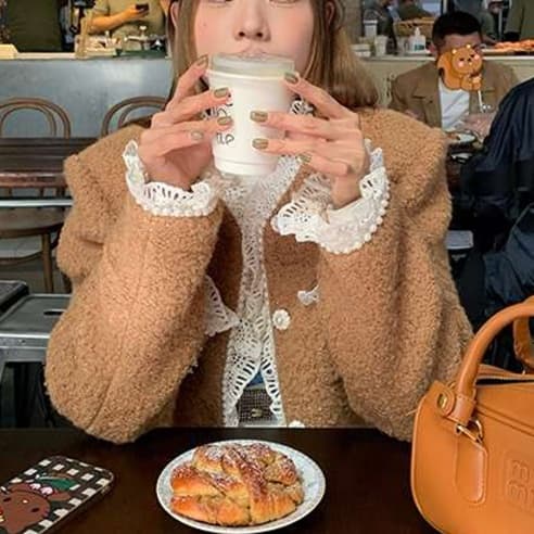 30代ファッション 柔らかモヘアブレンドコート