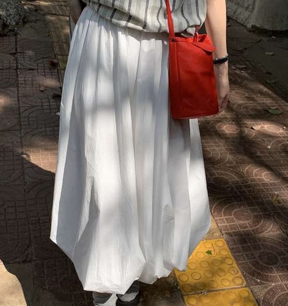 30代ファッション ふんわりロングスカート