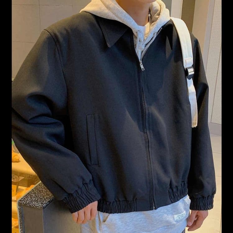 30代ファッション ゆったりシルエット開襟ジップアップジャケット