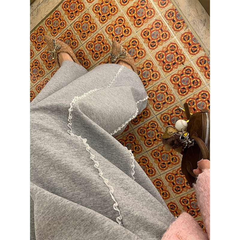 30代ファッション ゆったりシルエット飾り縫いパンツ