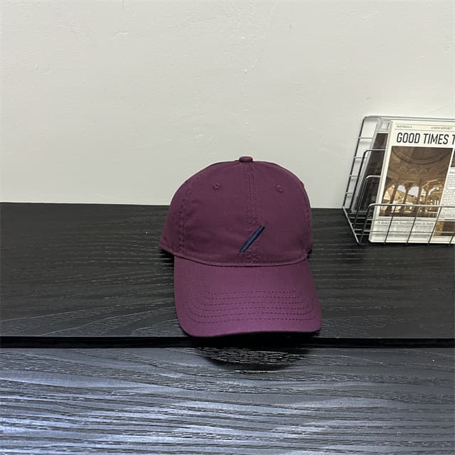 30代ファッション 帽子 シンプルワンポイント刺繍キャップ