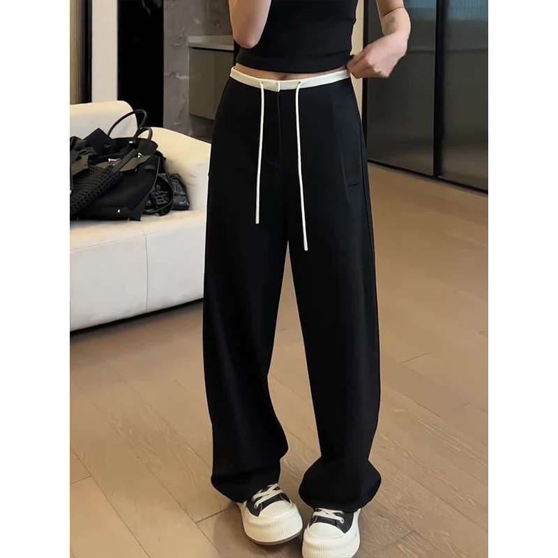 30代ファッション ドローストリング付きワイドパンツ