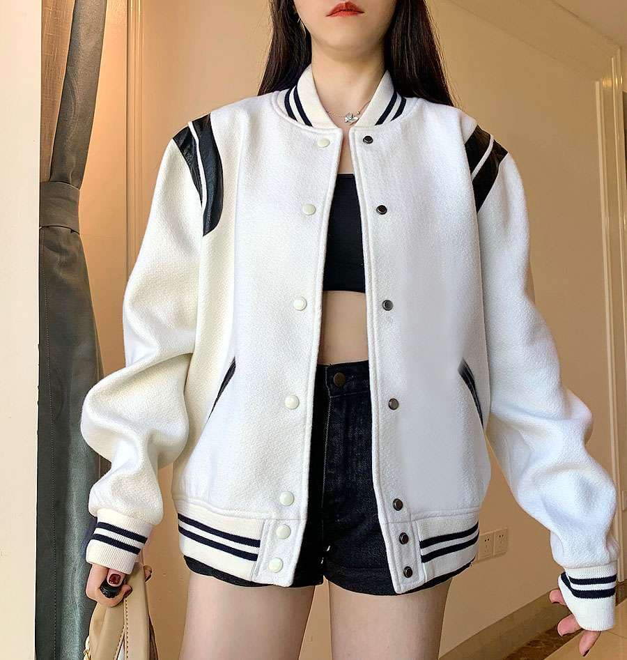 30代ファッション スタジアムジャンパー風ゆるカジブルゾン