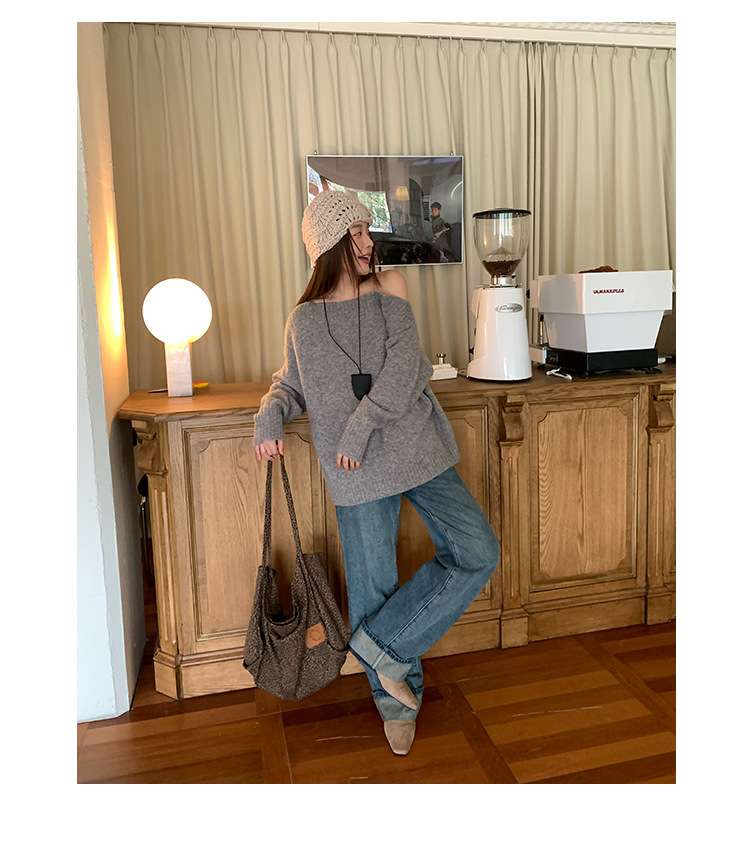 30代ファッション オフショルダーざっくりニット