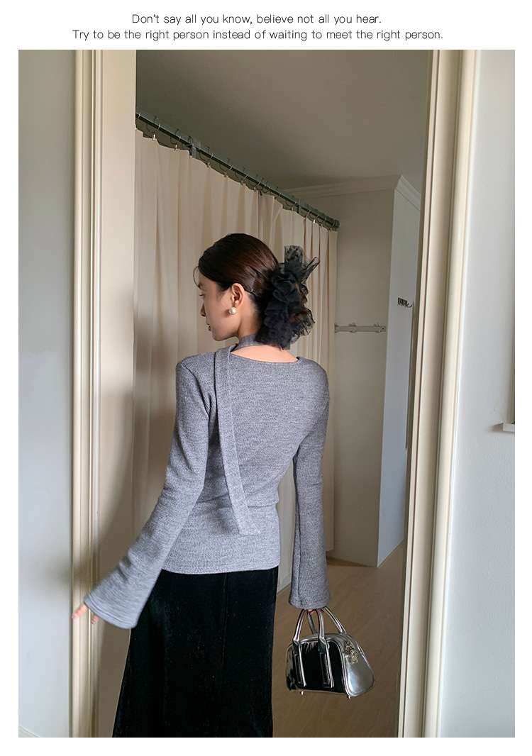 30代ファッション ショルダーカットアウトニット