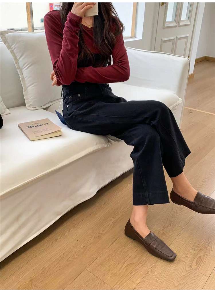 30代ファッション レトロ風ハイウエストワイドパンツ