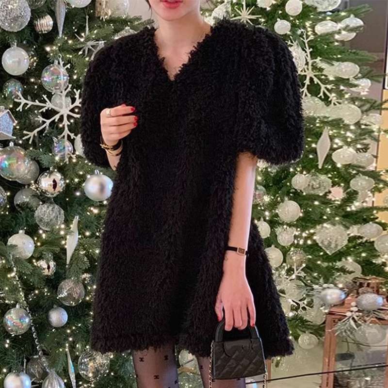 30代ファッション もこもこ冬のミニワンピース