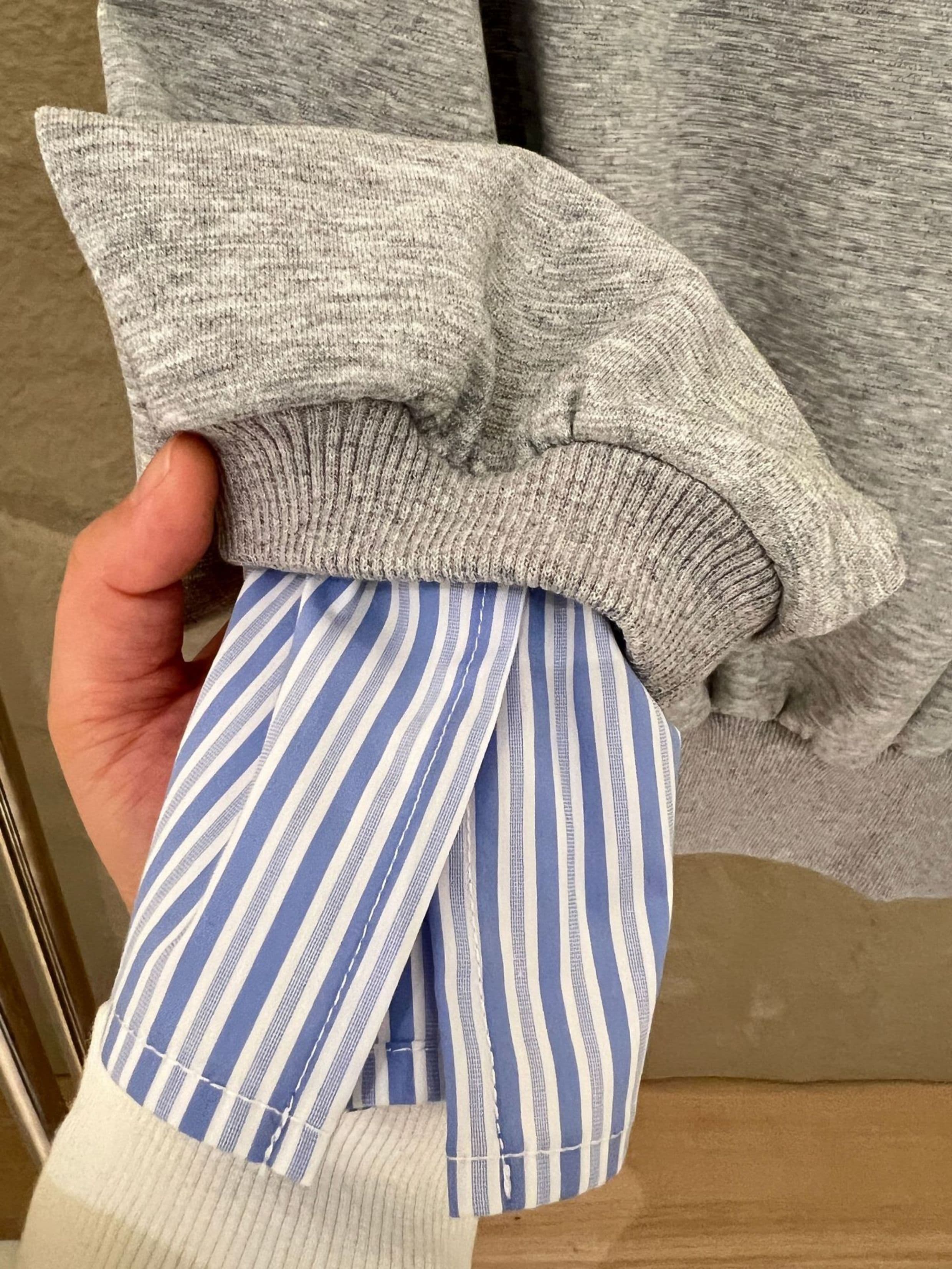 30代ファッション シンプル ゆるふわワンピース