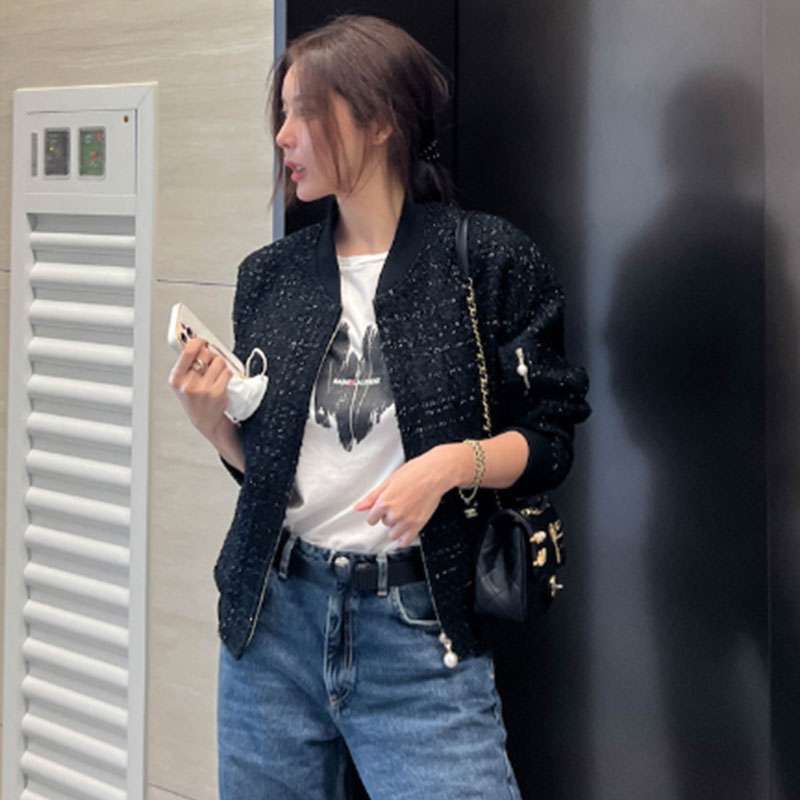 30代ファッション ニット素材のブルゾン