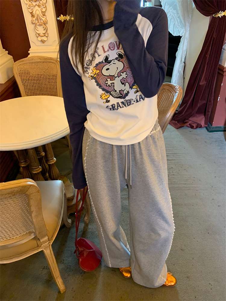 30代ファッション ゆったりシルエット飾り縫いパンツ