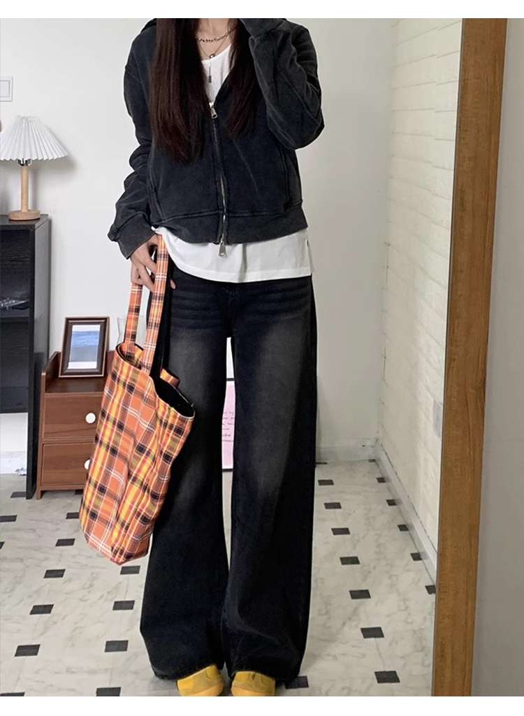 30代ファッション ゆったりワイドデニムパンツ