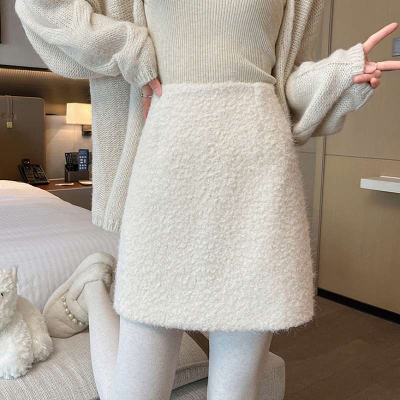 30代ファッション ふわもこウール台形スカート