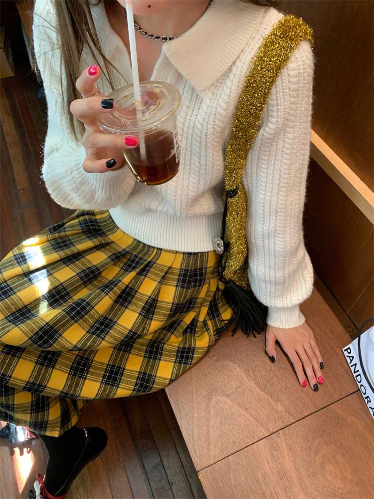 30代ファッション クラシカルプリーツロングスカート