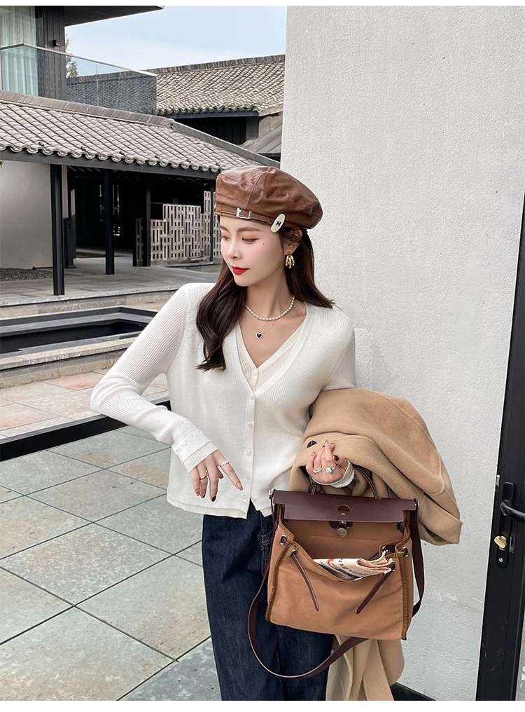 30代ファッション ゆったりVネックリブニットカーディガン