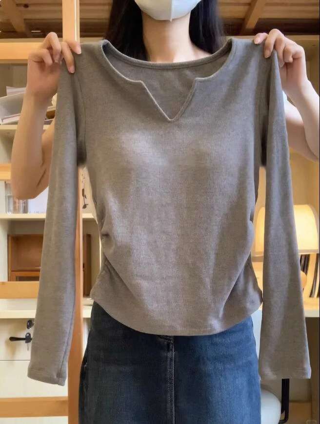 30代ファッション 可愛い動物柄長袖トップス