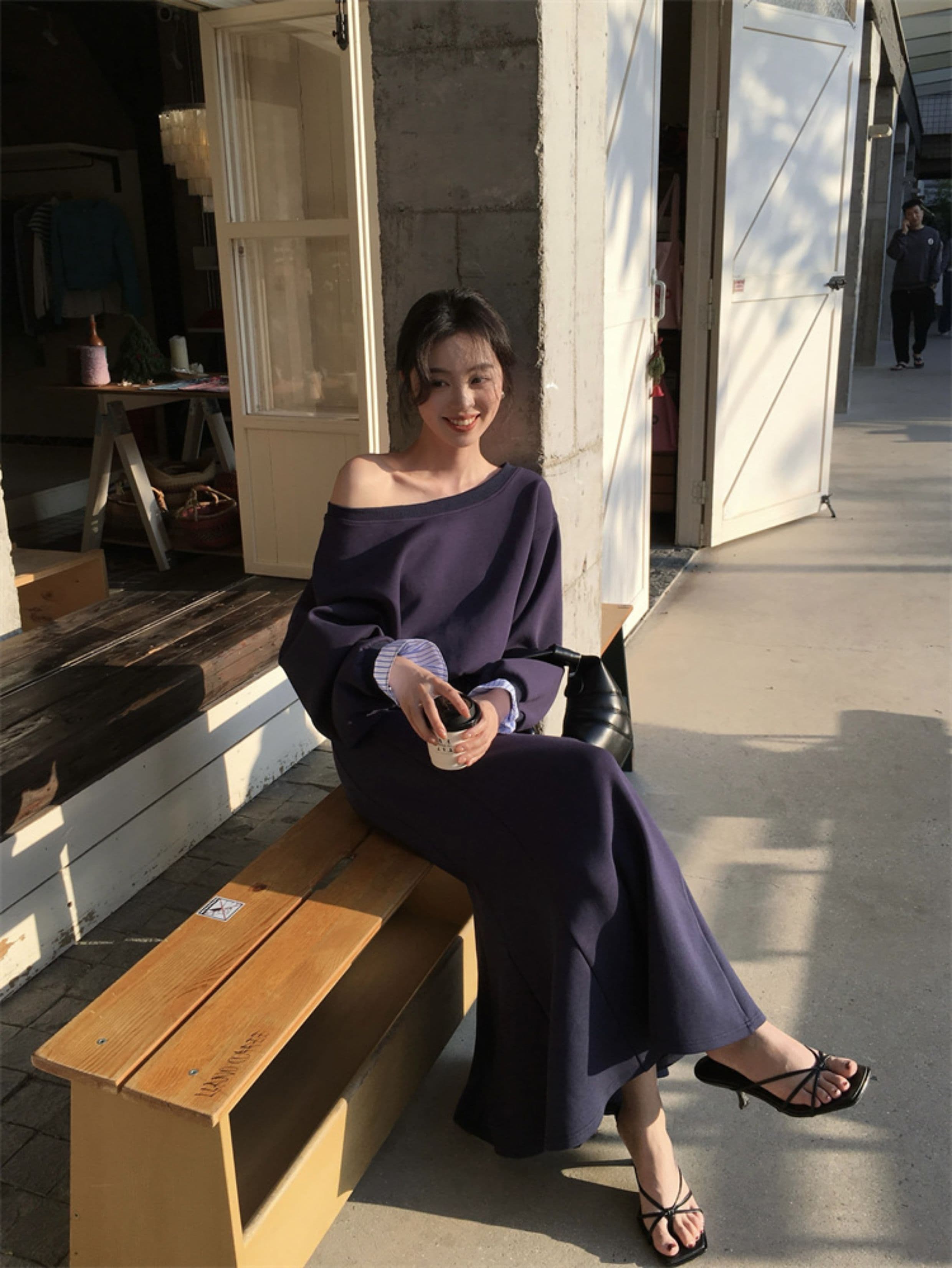 30代ファッション シンプル ゆるふわワンピース