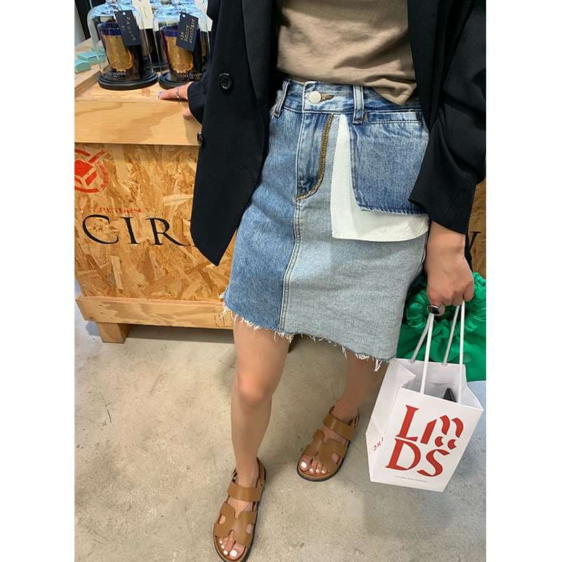 30代ファッション アシンメトリーパッチ デニムミニスカート