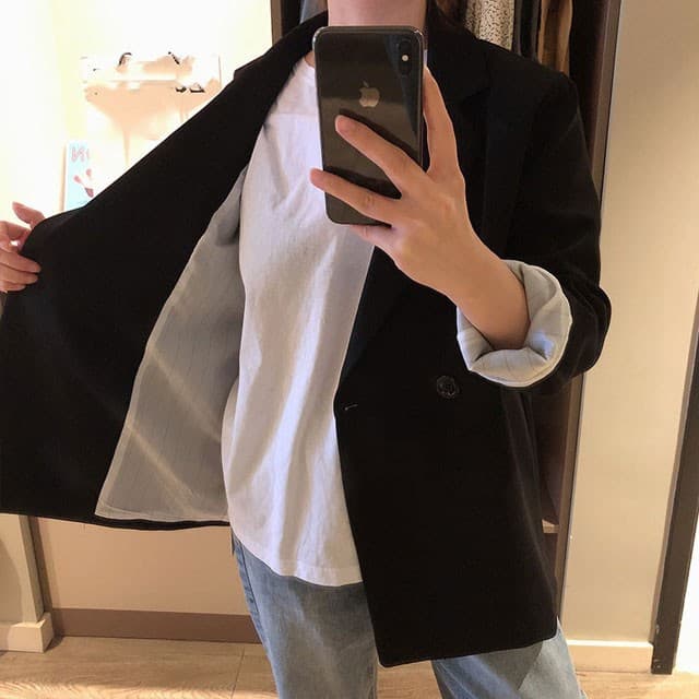 30代ファッション 三十代女性向け黒色テーラードアウタージャケット