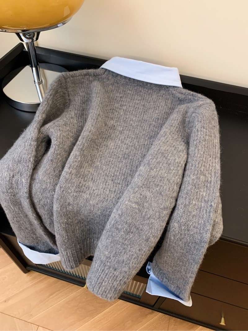 30代ファッション 襟付きモヘアブレンドセーター
