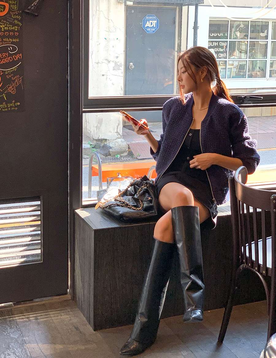 30代ファッション モコモコボンバージャケット