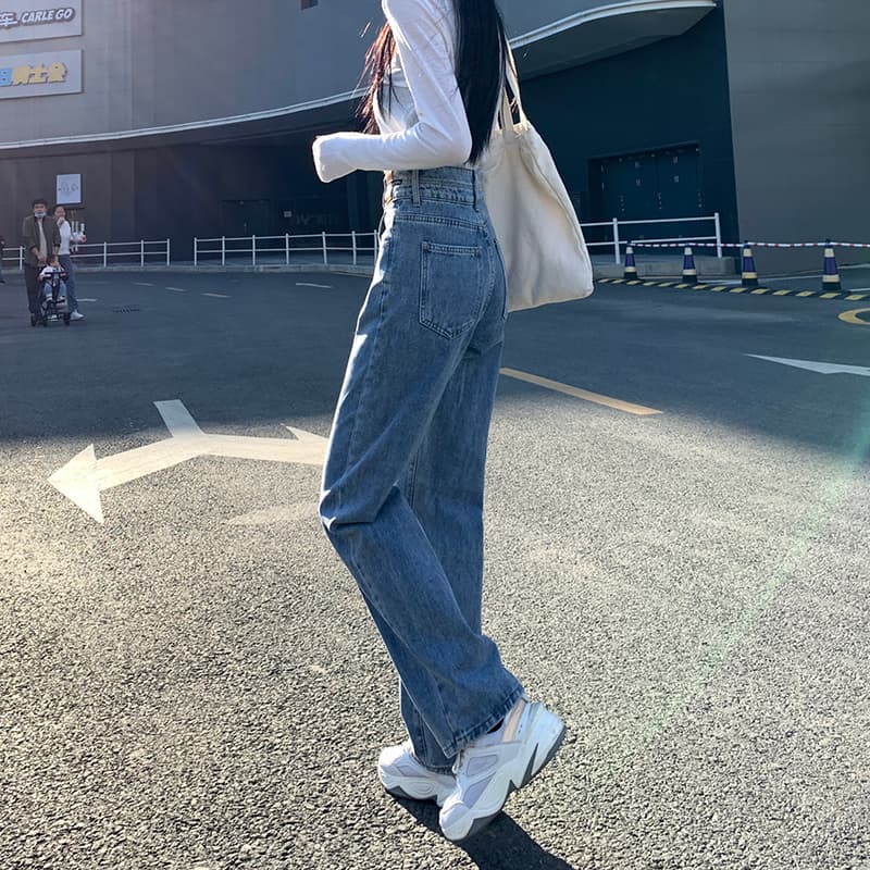 30代ファッション ゆったりハイウエストデニムワイドパンツ