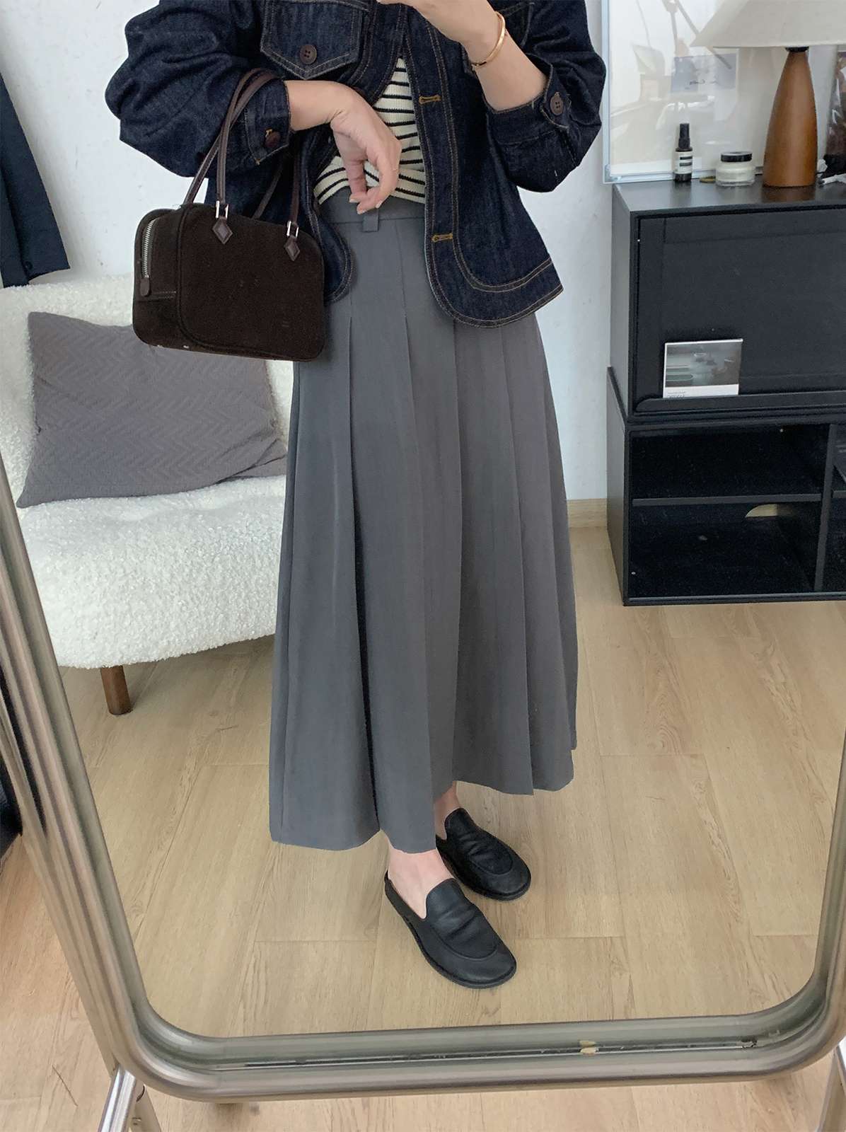 30代ファッション 上品プリーツロングスカート