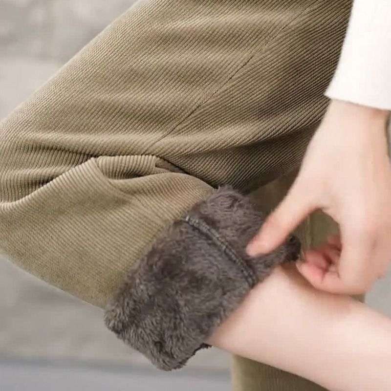 30代ファッション 暖か裏起毛ストレッチパンツ