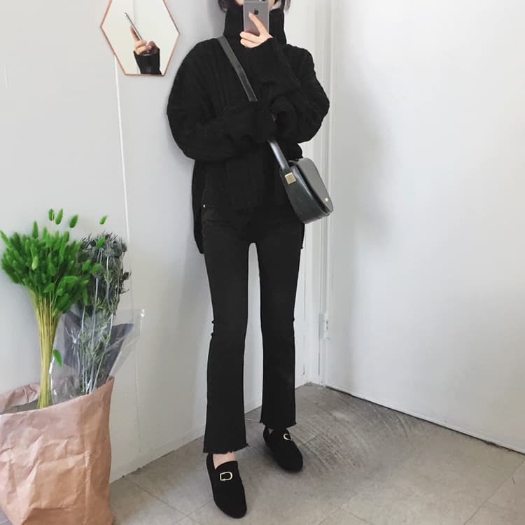 30代ファッション 体型カバー タートルネック編みニットセーター