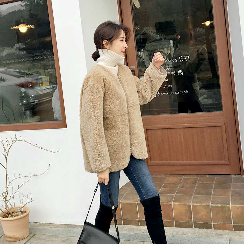 30代ファッション  モコモコボアフリースオーバーサイズコート