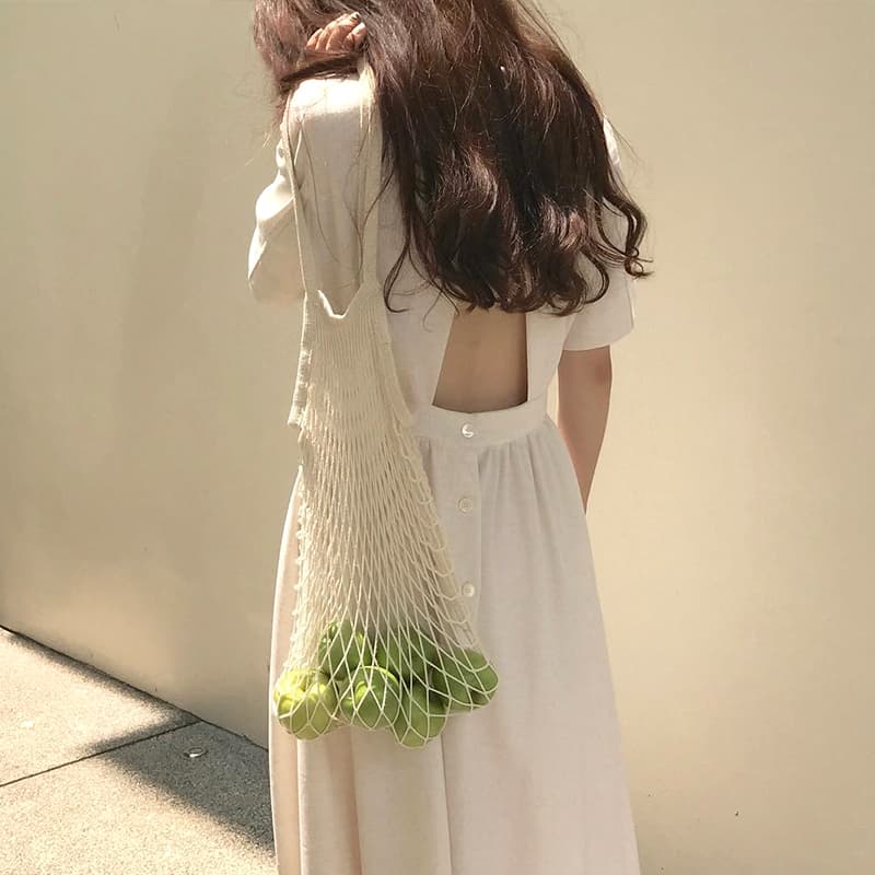 30代ファッション 背中開きデザイン 優美ワンピース
