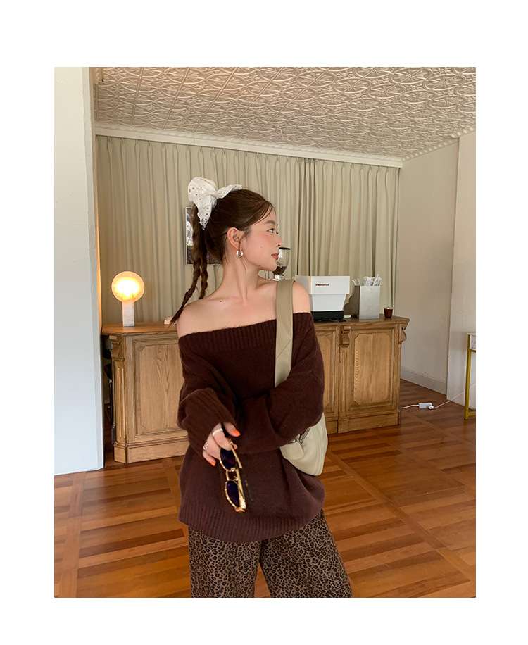 30代ファッション オフショルダーざっくりニット
