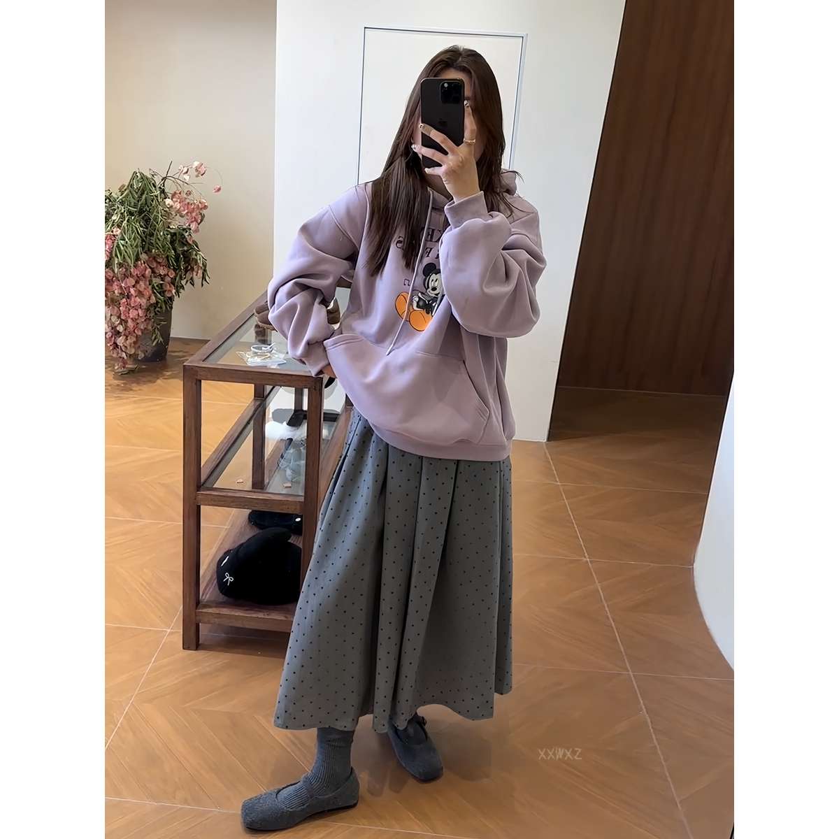30代ファッション ドット柄プリーツロングスカート