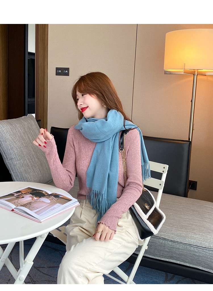 30代ファッション リブ編みモックネックニット
