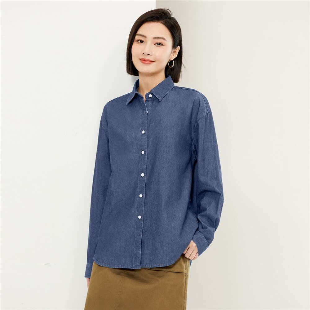 30代ファッション シンプルデニムシャツ