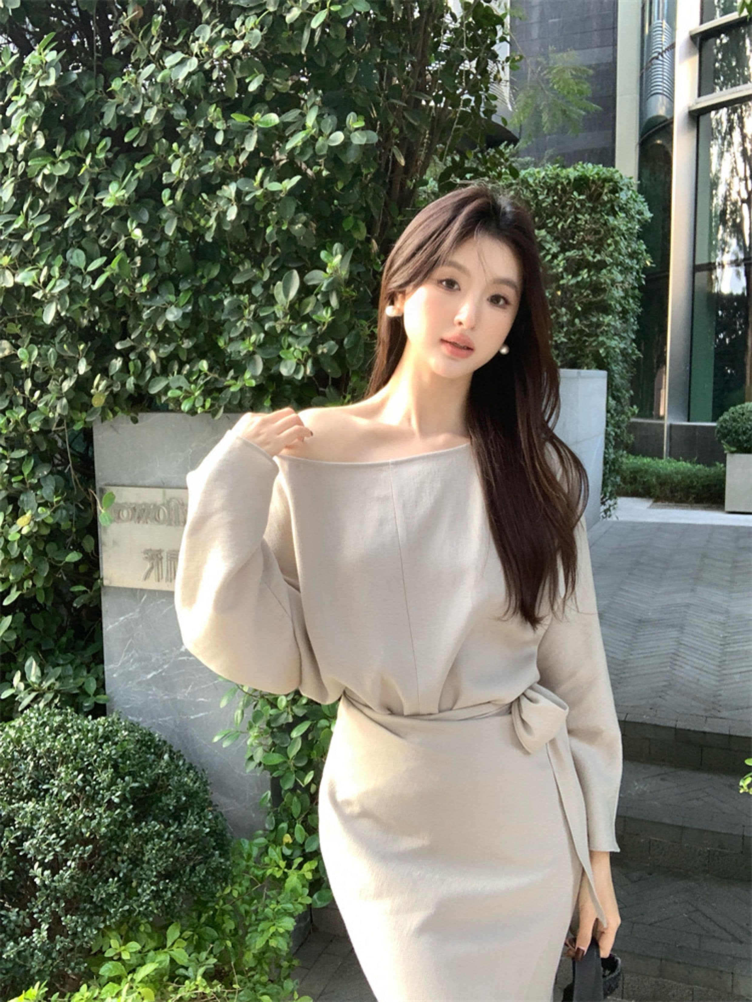 30代ファッション オフショルダー マキシワンピース