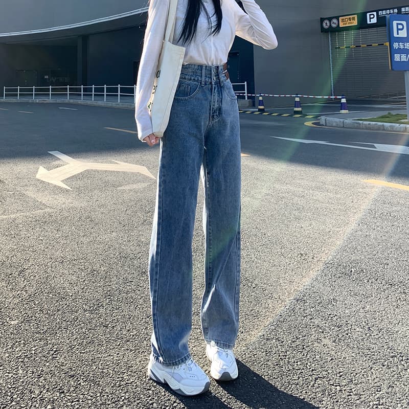 30代ファッション ゆったりハイウエストデニムワイドパンツ