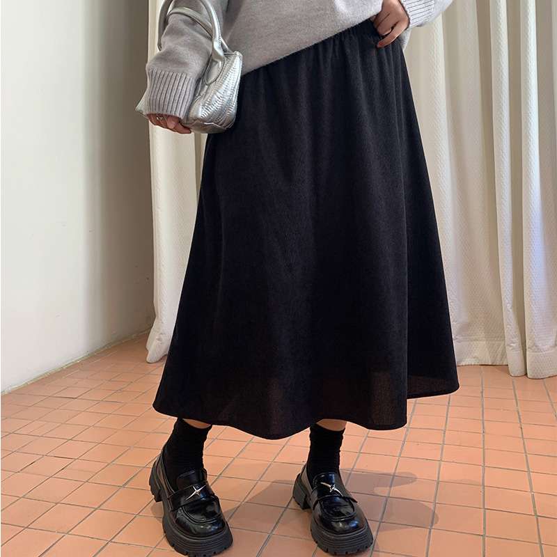 30代ファッション レトロ風ロングフレアスカート