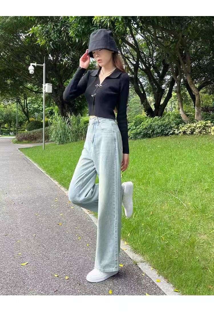 30代ファッション ゆったりハイウエストデニムパンツ