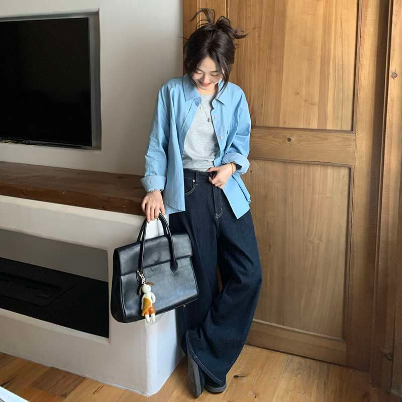 30代ファッション ワイドシルエットデニムパンツ