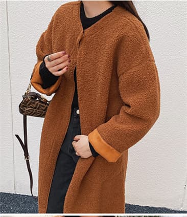 30代ファッション もこもこボア素材ロング丈コート レディース防寒アウター