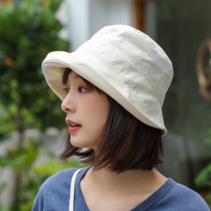 30代ファッション ナチュラル風バケットハット